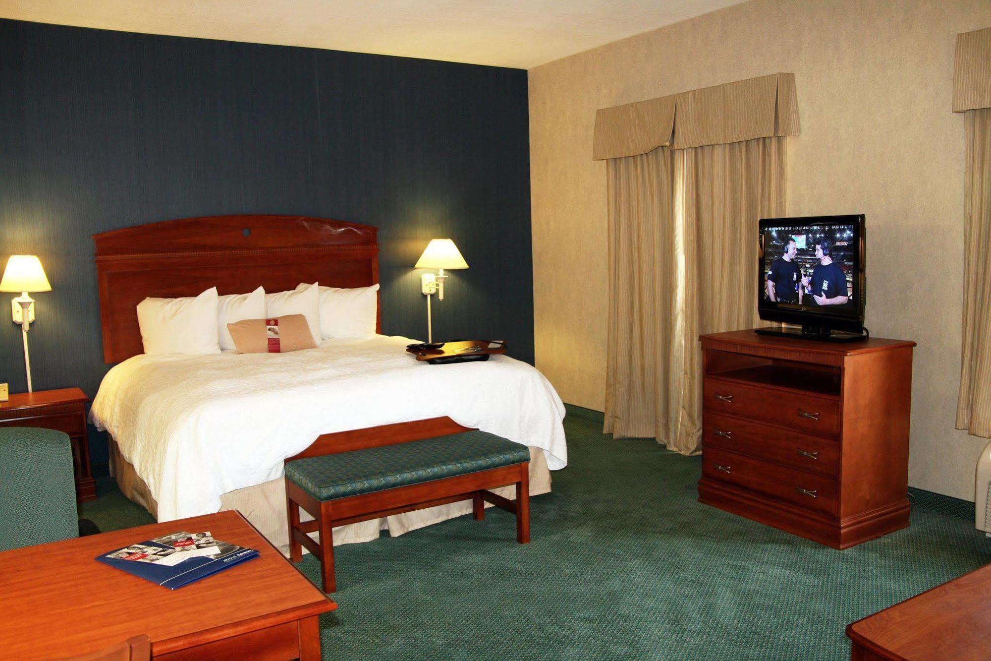 Hampton By Hilton Chihuahua Hotel Room photo