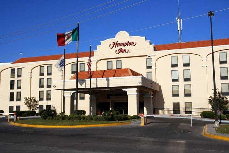 Hampton By Hilton Chihuahua Hotel Exterior photo